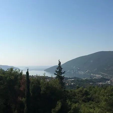 Margarita Вілла *
