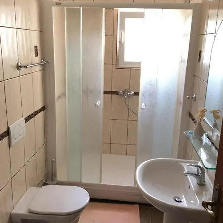 Margarita Villa *